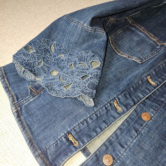 Chicos Denim Button Up Jean Jacket Statement Sleeves Size 2 Large - Picture 7 of 12